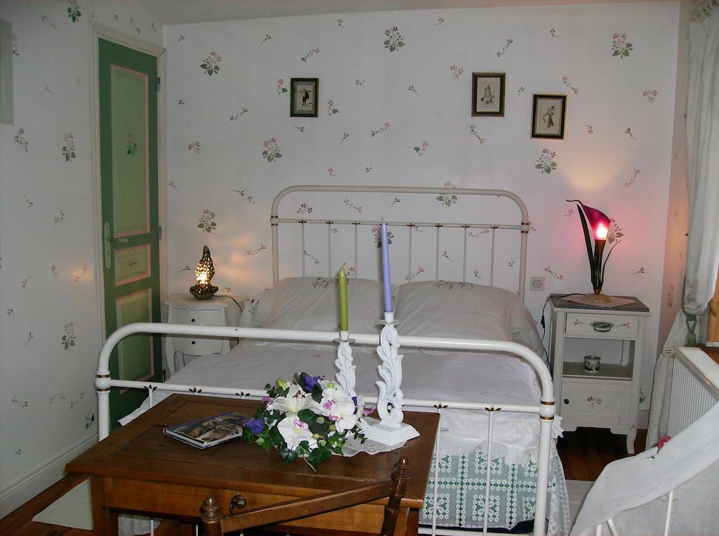 A L'Antan - La Ferme D'Octave Bed & Breakfast Saint-Hilaire-de-Villefranche Room photo