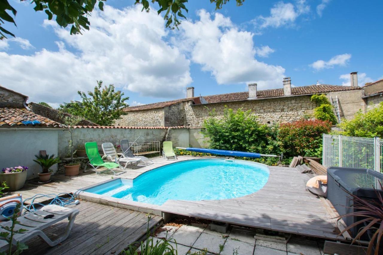 A L'Antan - La Ferme D'Octave Bed & Breakfast Saint-Hilaire-de-Villefranche Exterior photo